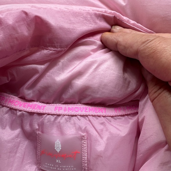 NWOT Free People Movement “In A Bubble Puffer Vest” - Picture 13 of 16